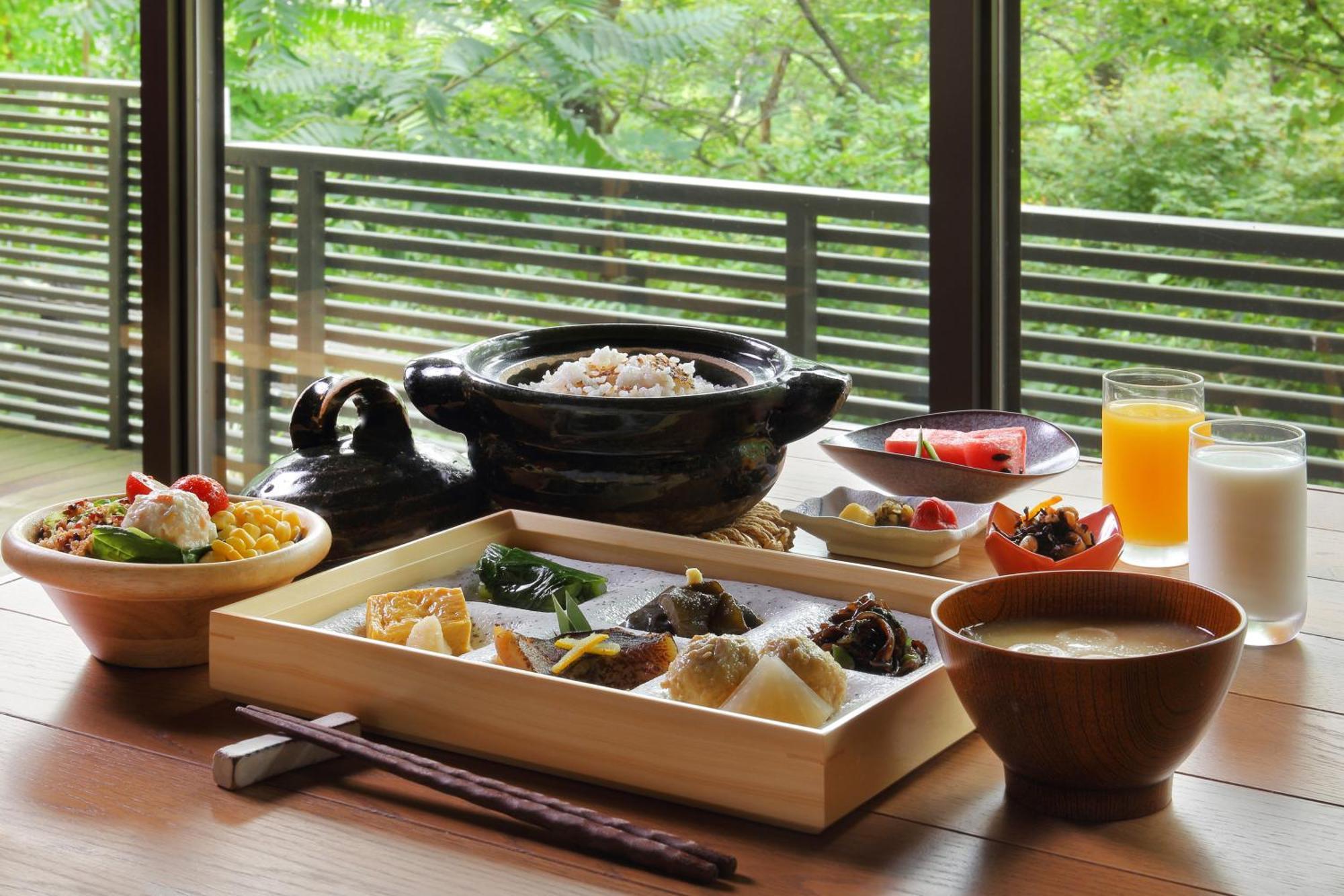 Oyado Morinone Hotel Kaminoyama Buitenkant foto